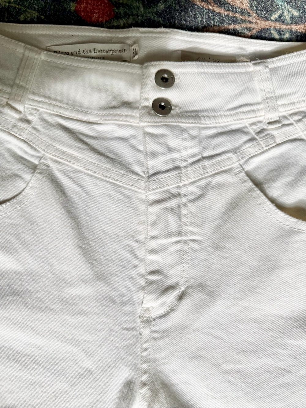 Anthropologie Pilcro White Yoke Waist Western Style Straight Leg Jeans 27 - Picture 3 of 11